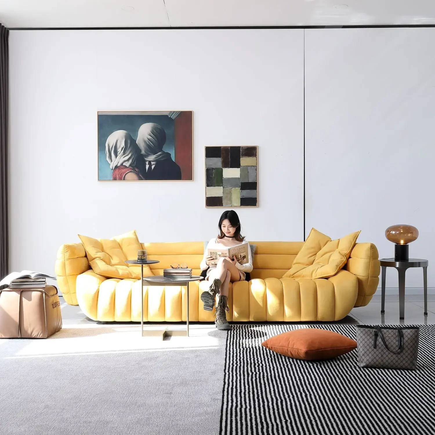 z Modern Comfortable Living Ro - Z. A. Furniture のレビューと価格