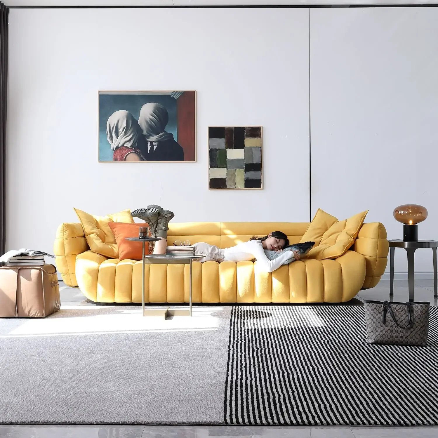 z Modern Comfortable Living Ro - Z. A. Furniture のレビューと価格